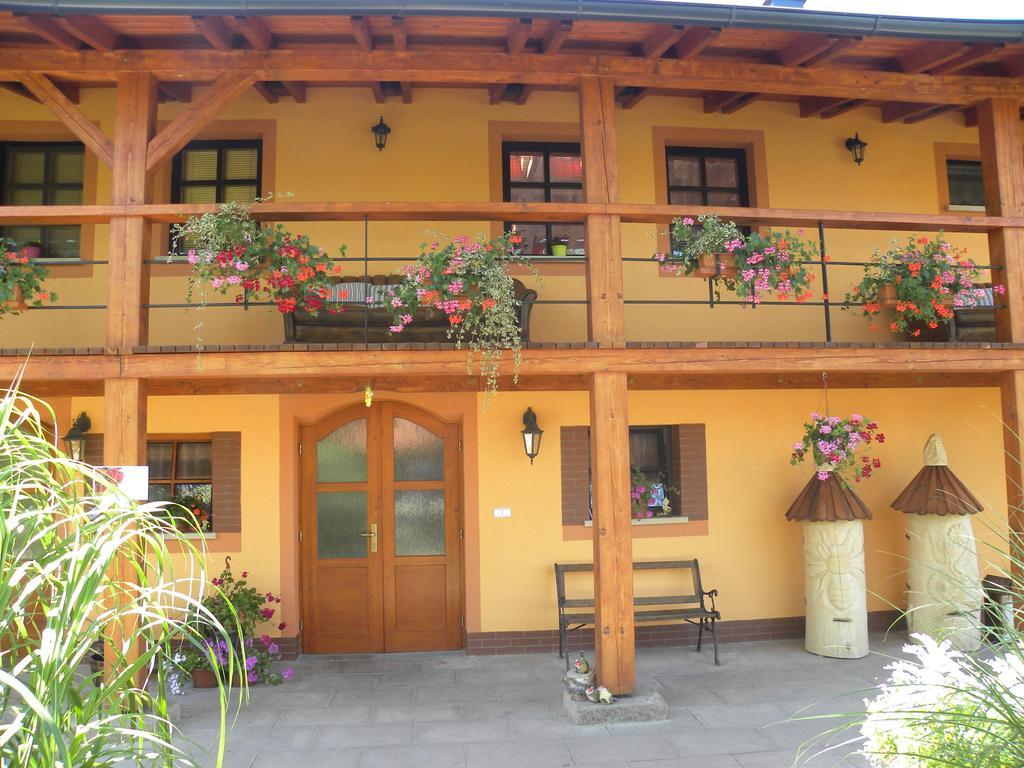 Farma Wenet Villa Broumov Exterior photo